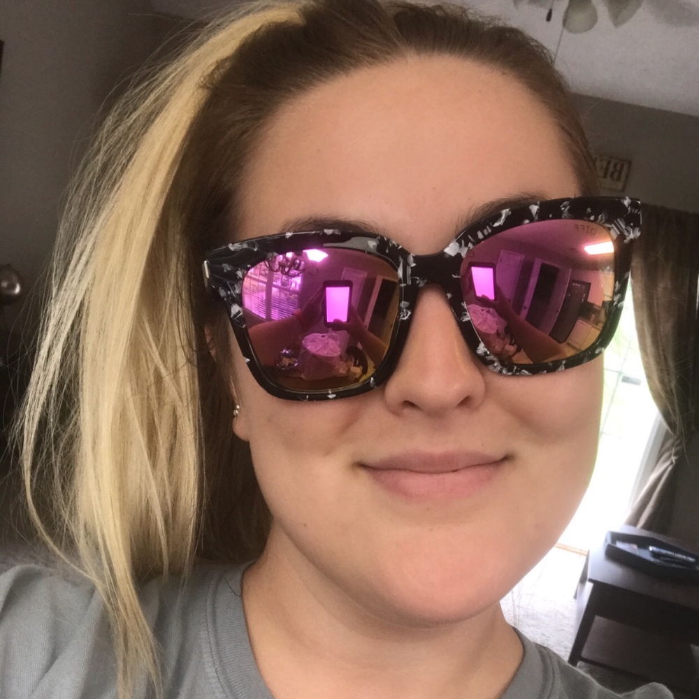 BELLA - BLACK / WHITE FRAME- PINK MIRROR POLARIZED